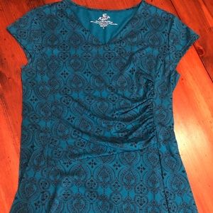 Comfy and cool Kuhl brand ladies dress -size L
